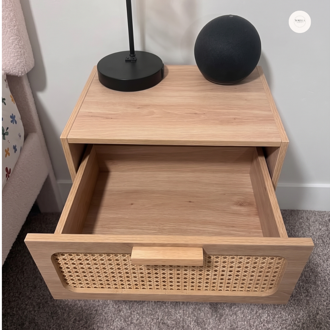 Table de Chevet boheme en bois et cannage