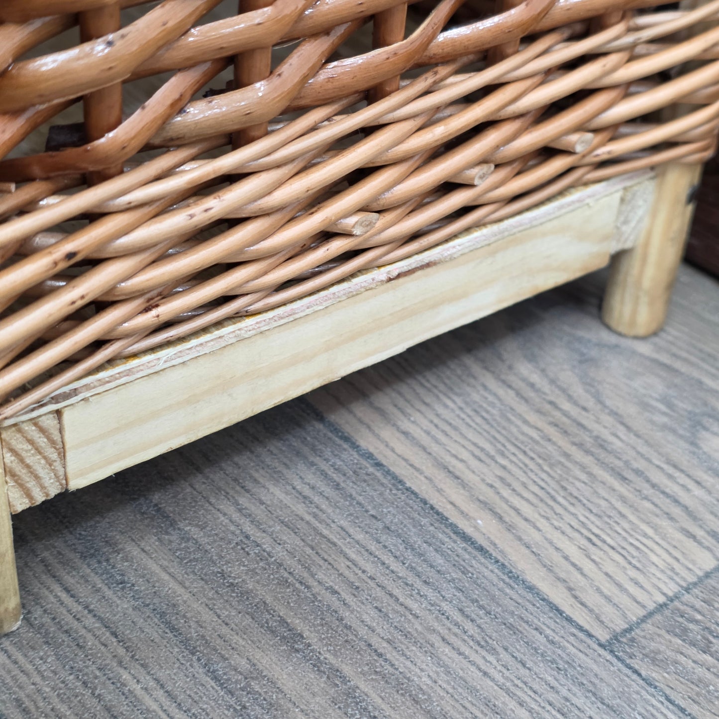 Panier a pin en osier naturel