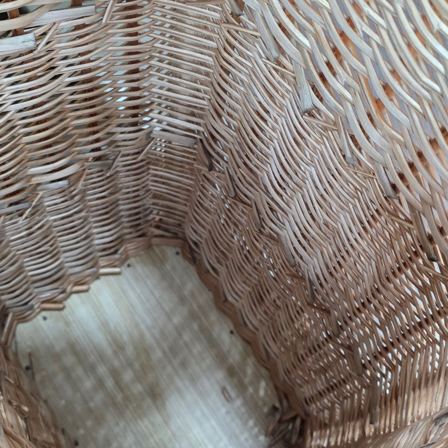 Panier a pin en osier naturel