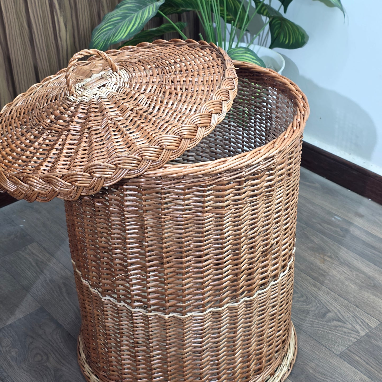 Panier a linge en osier naturel